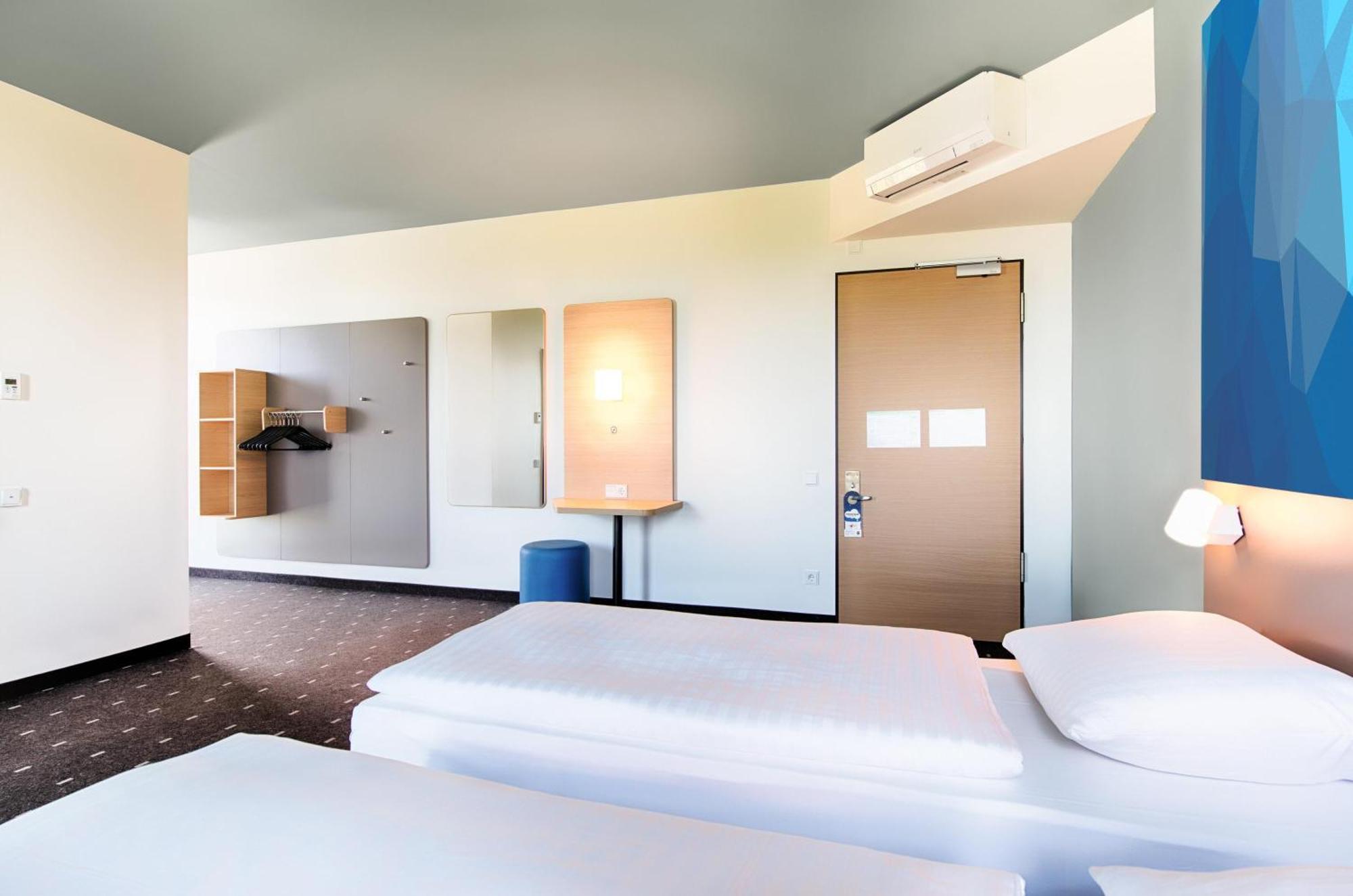 B&B Hotel Олбор Екстериор снимка