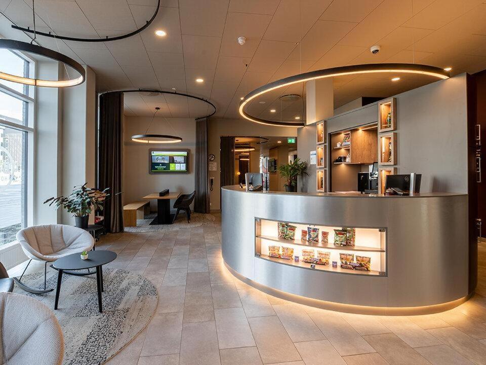 B&B Hotel Олбор Екстериор снимка