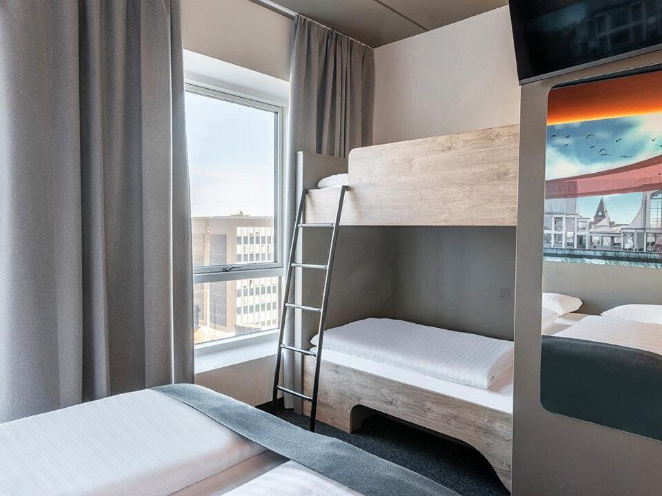 B&B Hotel Олбор Екстериор снимка