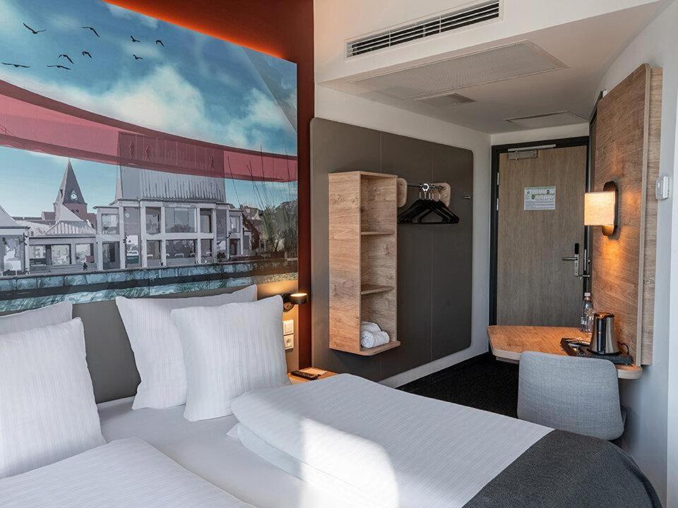 B&B Hotel Олбор Екстериор снимка
