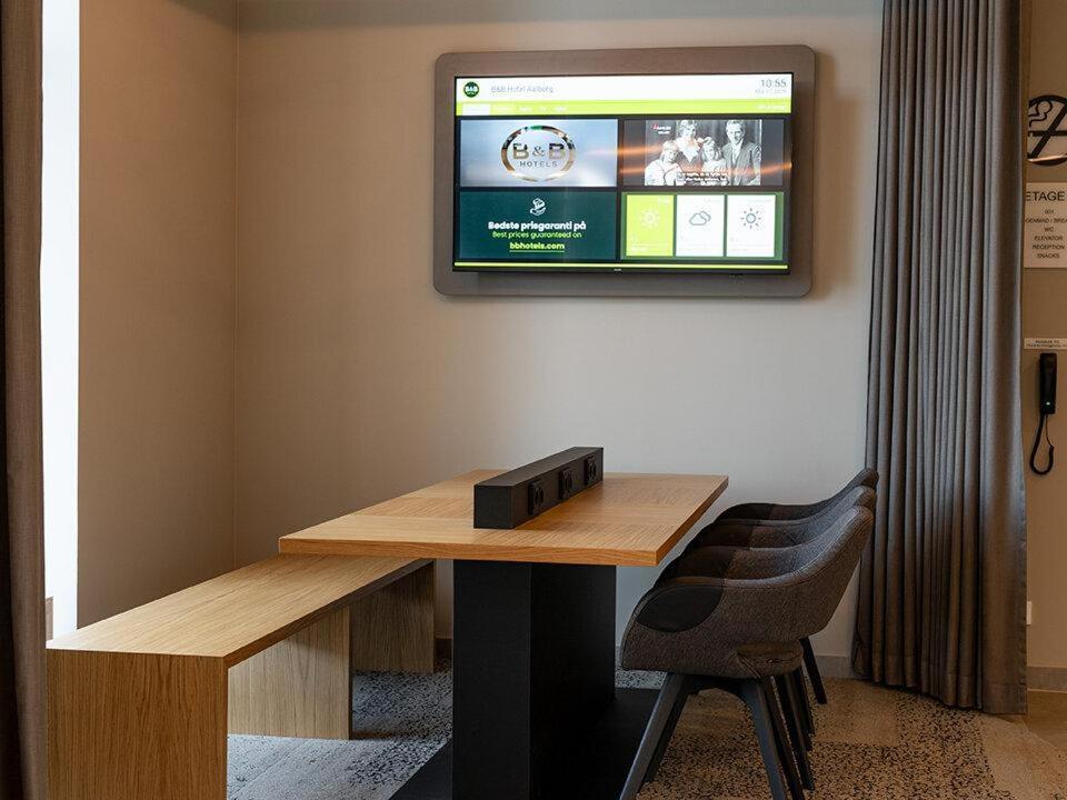 B&B Hotel Олбор Екстериор снимка